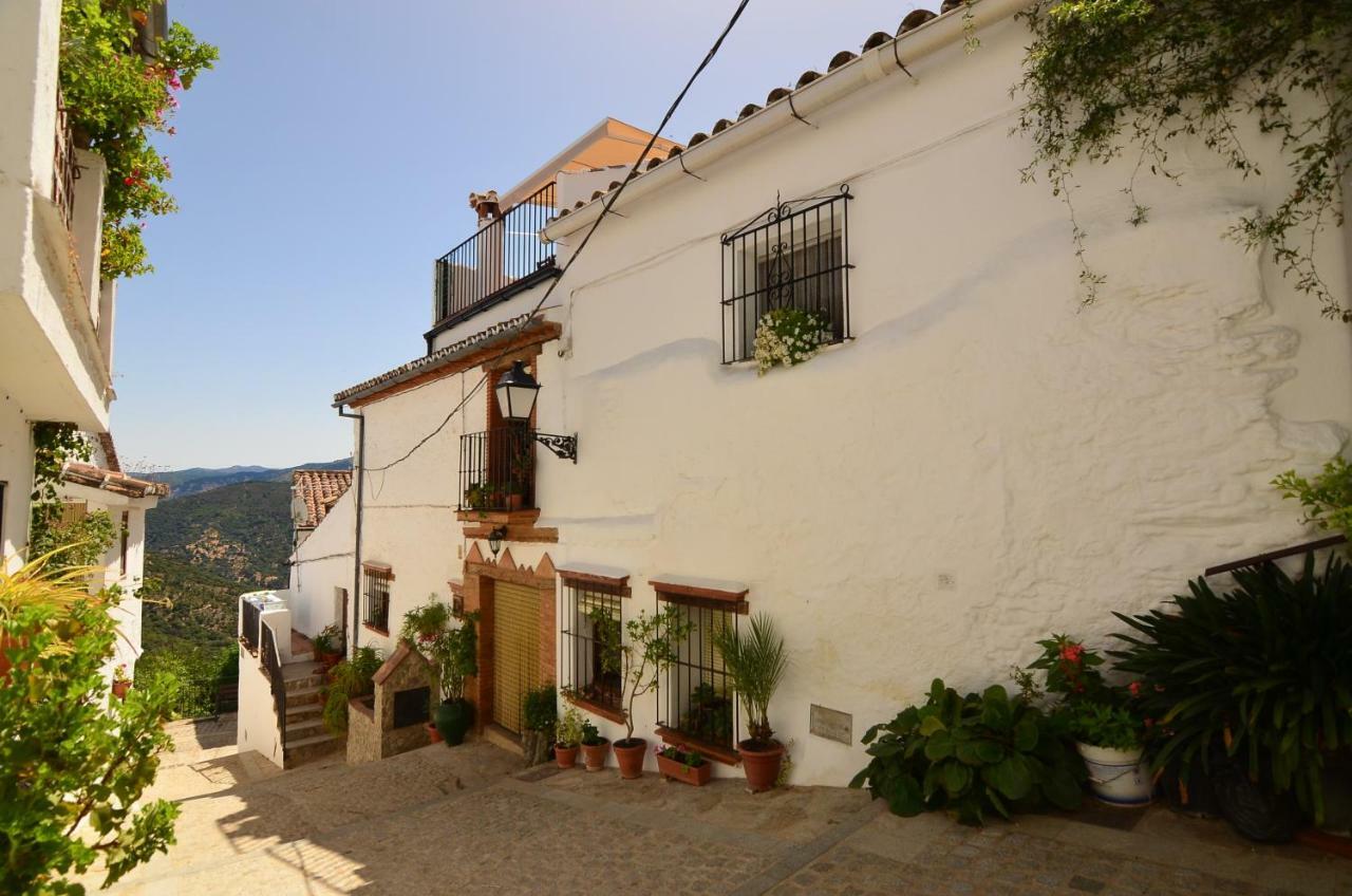 Casa Moraleda *